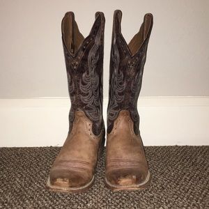 Ariat Leather cowboy boots